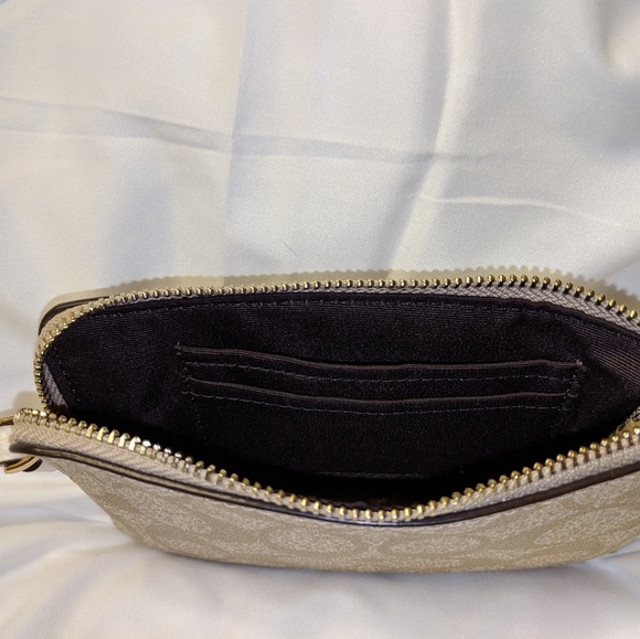 Coach Wristlet - Picture 3 of 3
